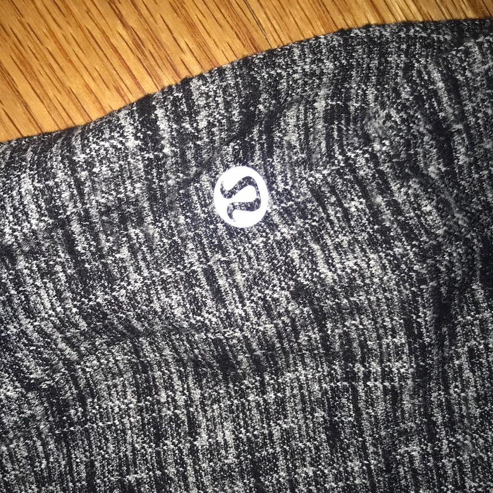 Patterned Lululemon joggers - Picture 2 of 3